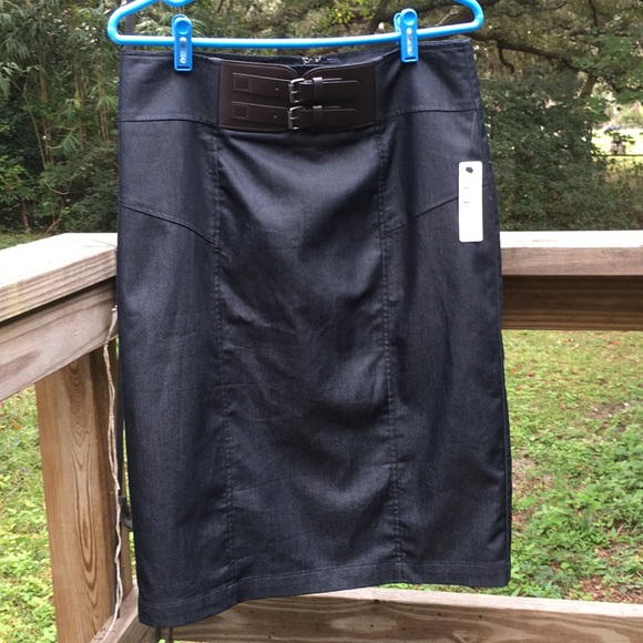 Worthington indigo skirt with leather buckle - Picture 3 of 7